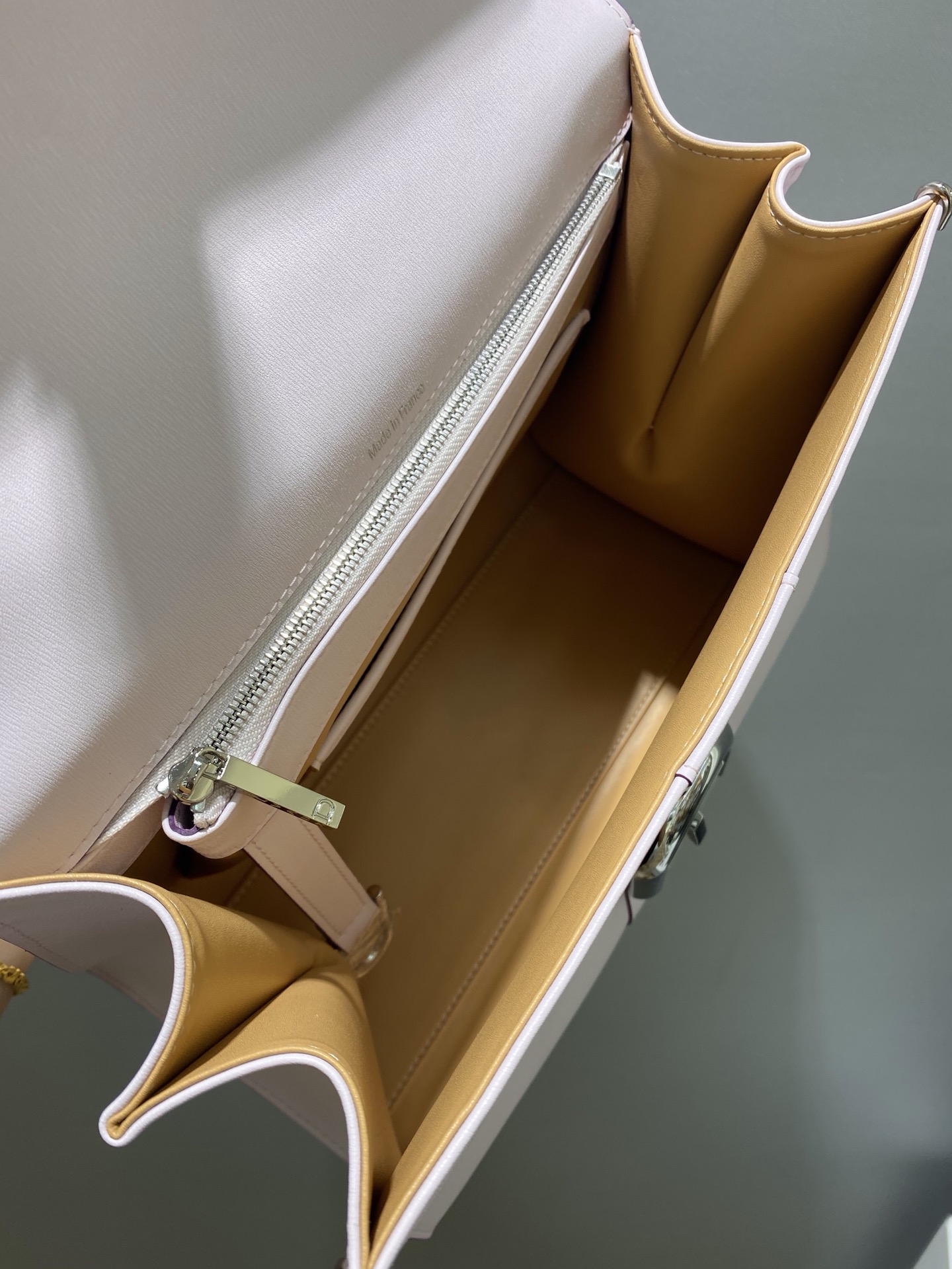 델보 브리앙 박스백 미듐